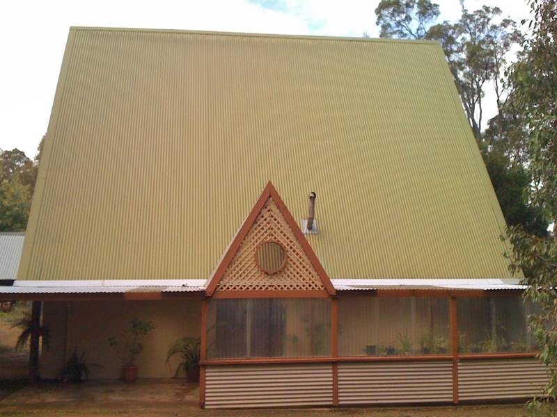 11 Holyoake Road, Dwellingup WA 6213