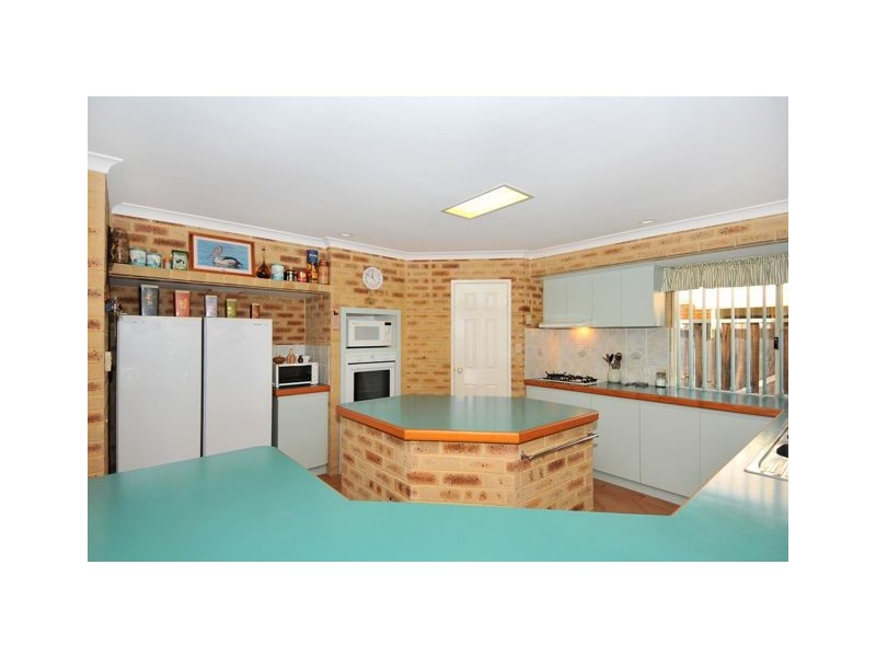 25 Heron Place, South Yunderup WA 6208