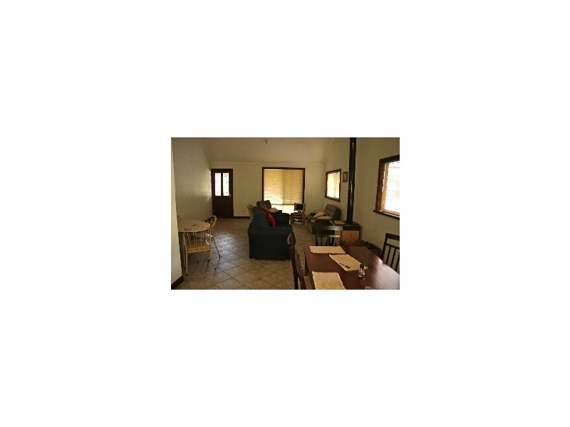 7 Kennedy Street, Dwellingup WA 6213