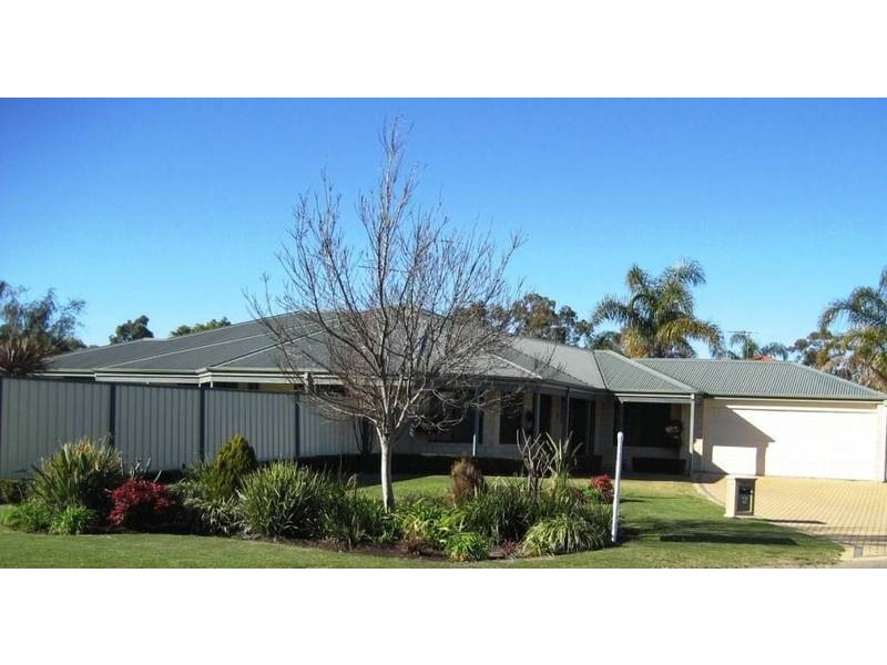 2 Camarri Way, South Yunderup WA 6208