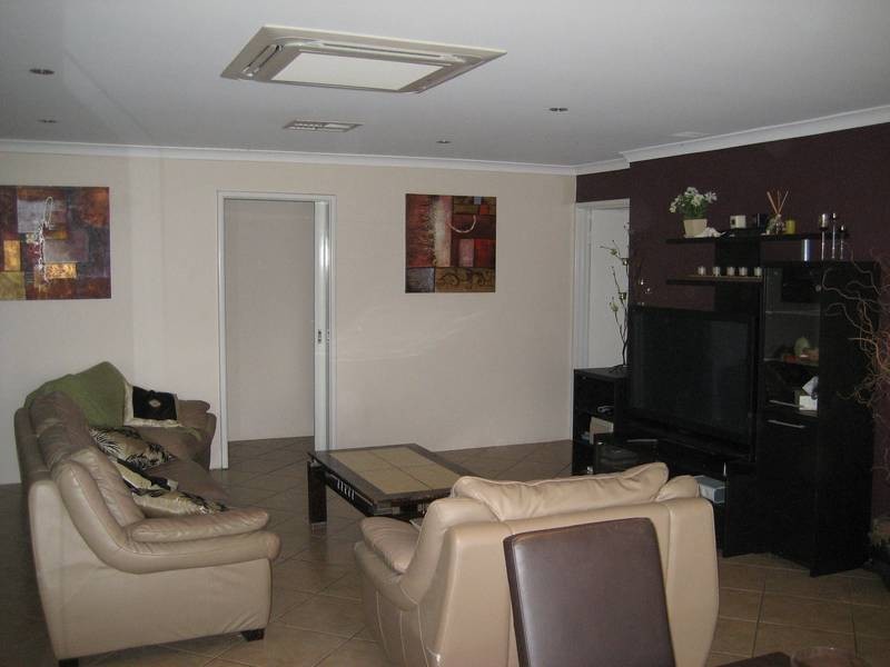 2 Camarri Way, South Yunderup WA 6208