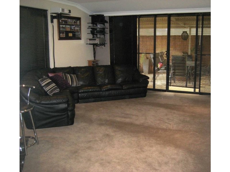 2 Camarri Way, South Yunderup WA 6208
