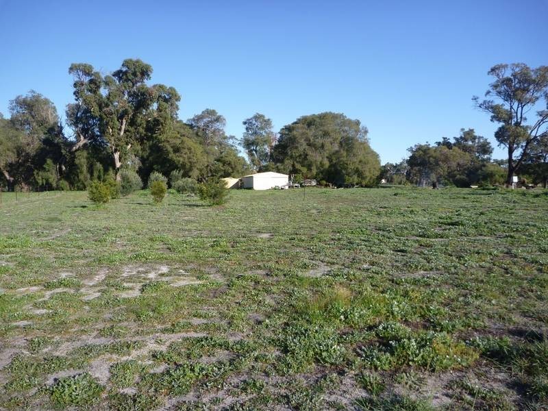 28 Birch Street, Birchmont WA 6214