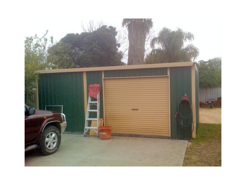 10 Kingfisher Drive, North Yunderup WA 6208