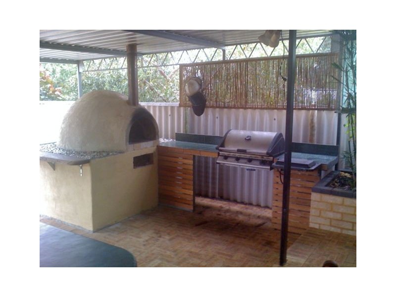 10 Kingfisher Drive, North Yunderup WA 6208