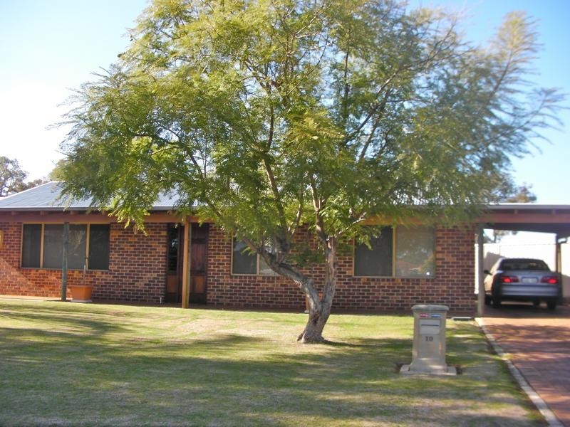 10 Waltham Court, Waroona WA 6215