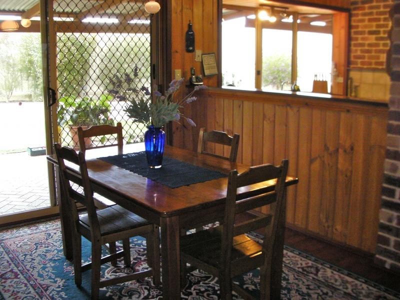 10 Waltham Court, Waroona WA 6215