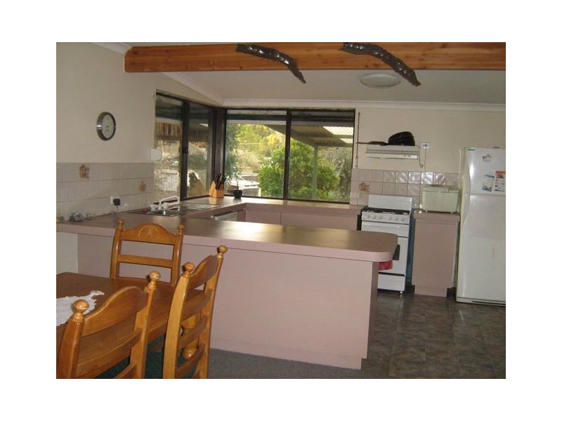 18 Begonia Court, Dwellingup WA 6213