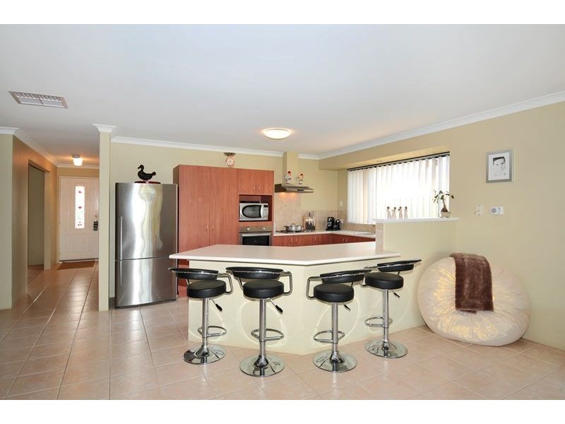 48 Bibbulmun Meander, Ravenswood WA 6208