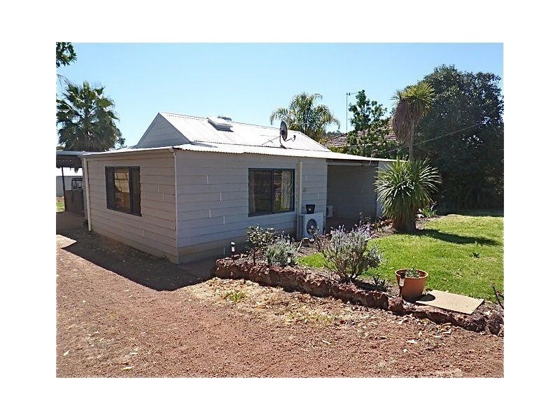 30 Hotham Ave, Boddington WA 6390