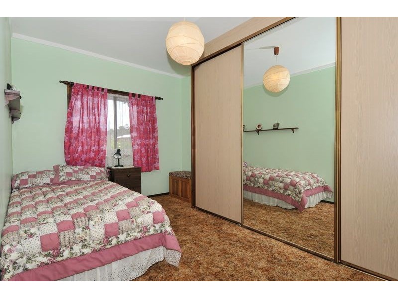 6 Church Street, Dwellingup WA 6213