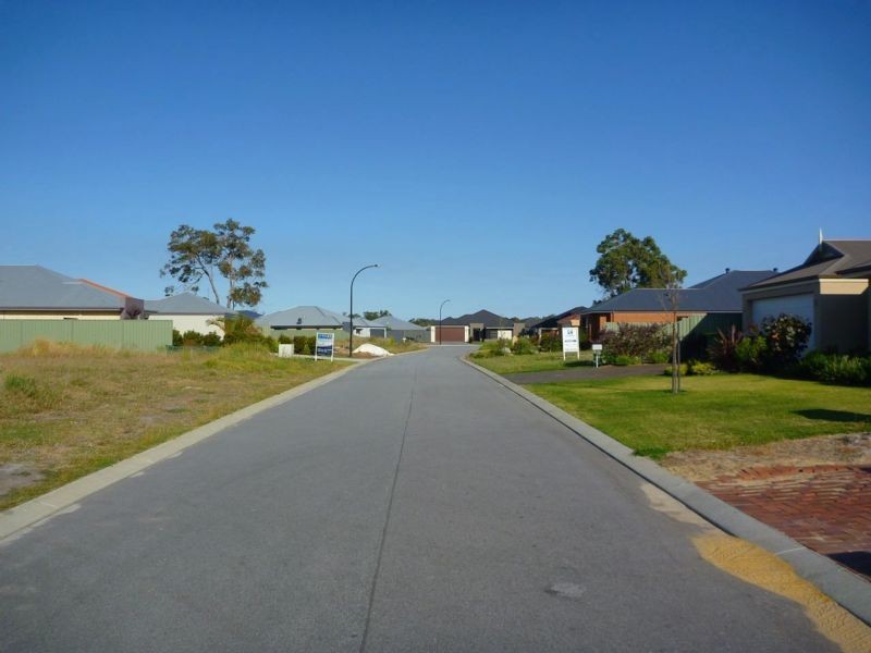 6 Cooeyup close, Ravenswood WA 6208