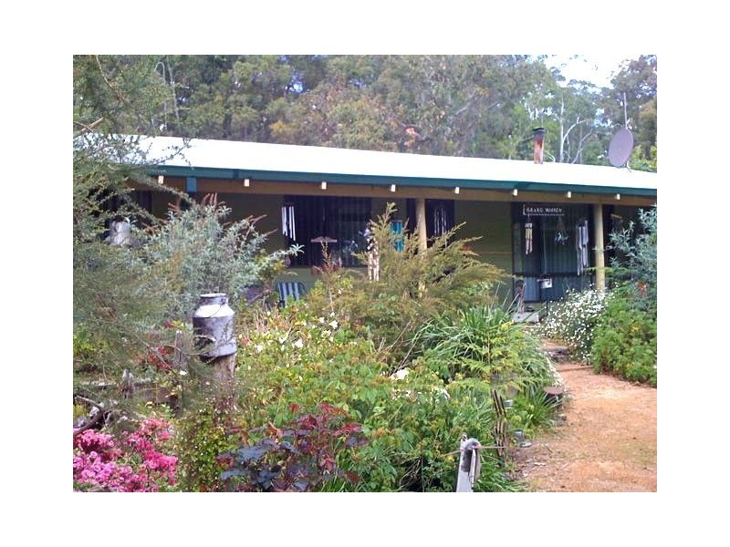 5 Forestview Road, Dwellingup WA 6213