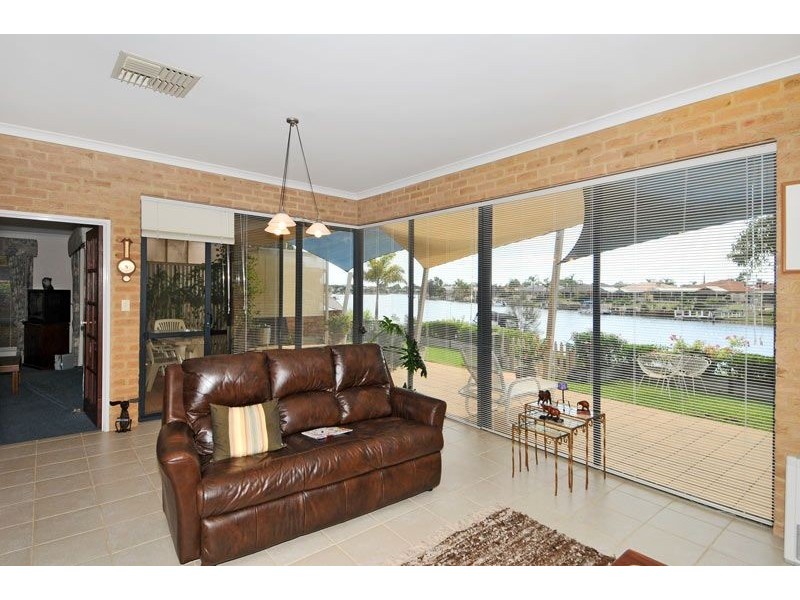 34 Heron Place, South Yunderup WA 6208