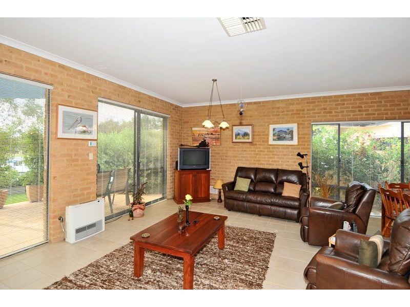34 Heron Place, South Yunderup WA 6208