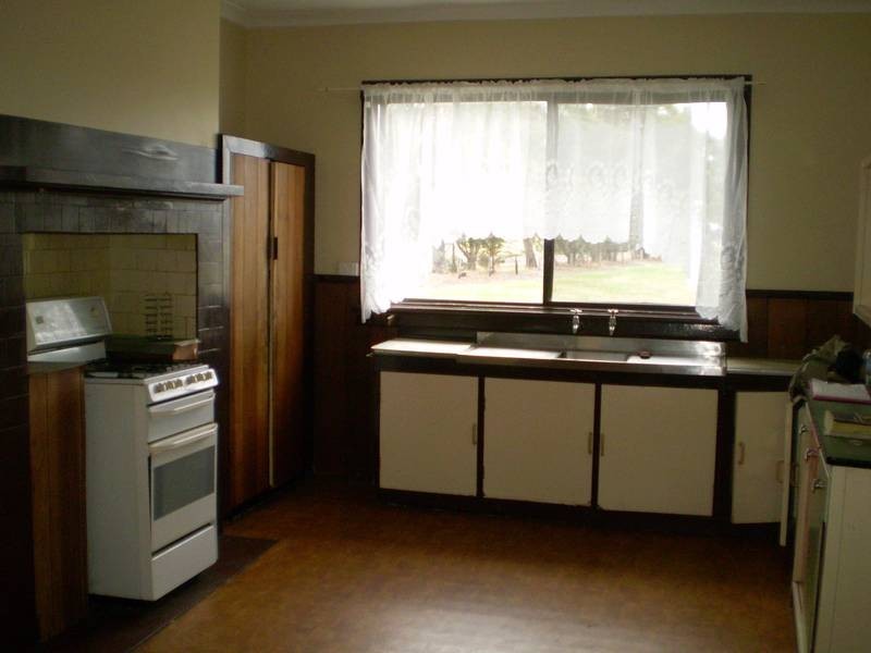 27 Valli Road, Coolup WA 6214