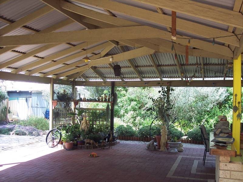 118 South Yunderup Road, South Yunderup WA 6208