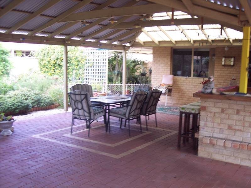 118 South Yunderup Road, South Yunderup WA 6208