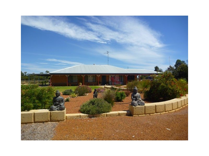 85 Lovegrove Street, Pinjarra WA 6208