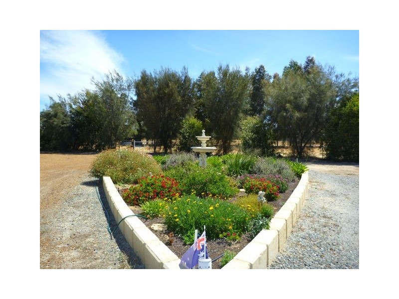 85 Lovegrove Street, Pinjarra WA 6208