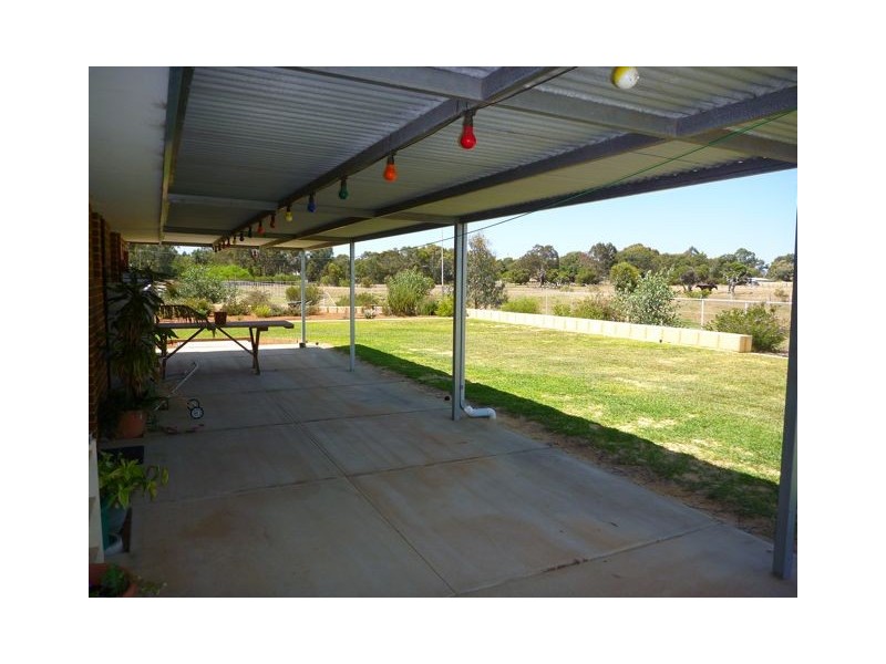 85 Lovegrove Street, Pinjarra WA 6208