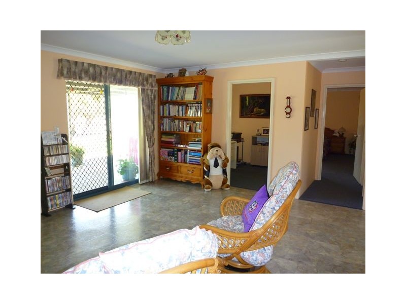 85 Lovegrove Street, Pinjarra WA 6208