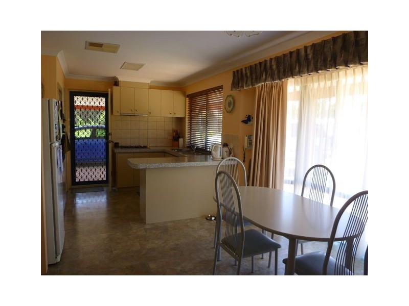 85 Lovegrove Street, Pinjarra WA 6208