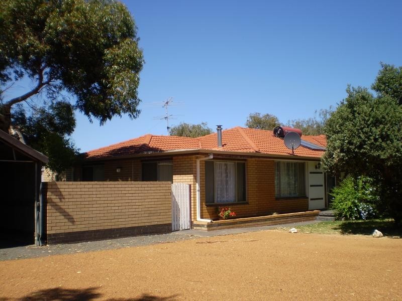 4 Marsh Road, West Pinjarra WA 6208