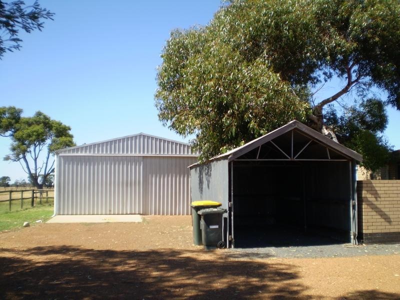 4 Marsh Road, West Pinjarra WA 6208