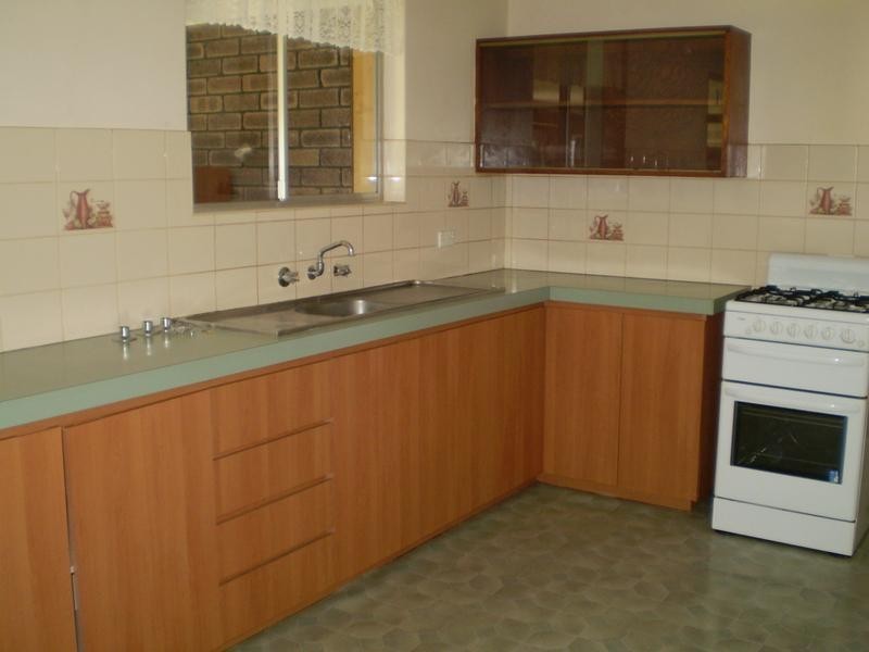 4 Marsh Road, West Pinjarra WA 6208