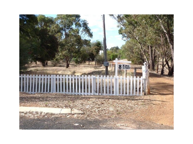 8 King Street, Boddington WA 6390