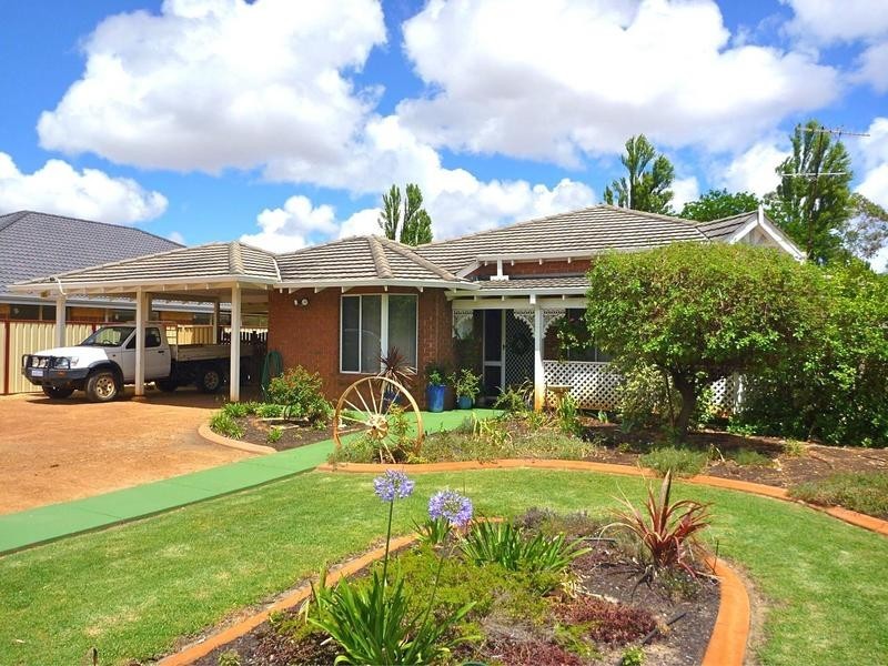 25 McLarty Road, Pinjarra WA 6208