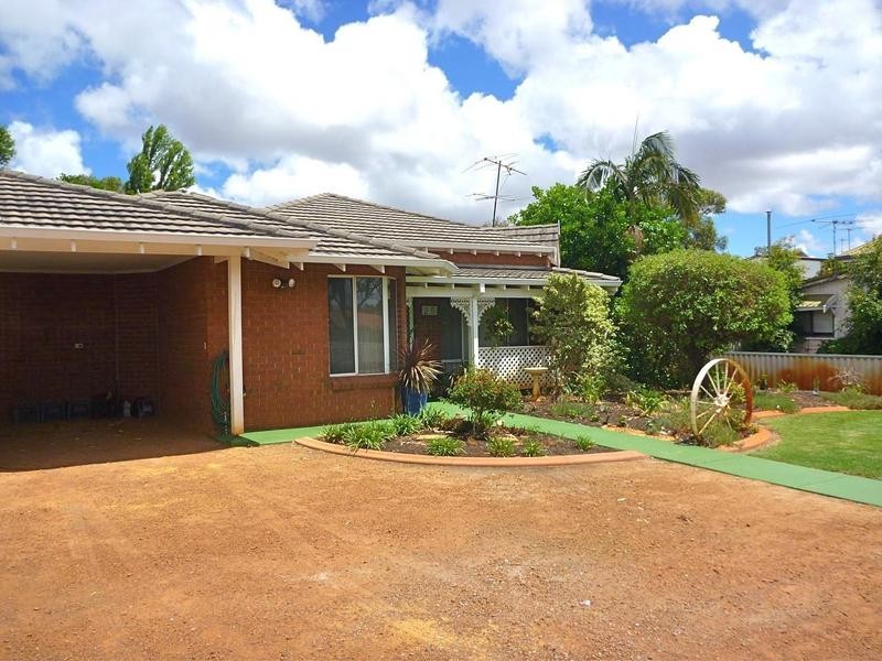 25 McLarty Road, Pinjarra WA 6208