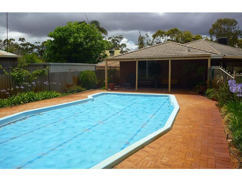 25 McLarty Road, Pinjarra WA 6208