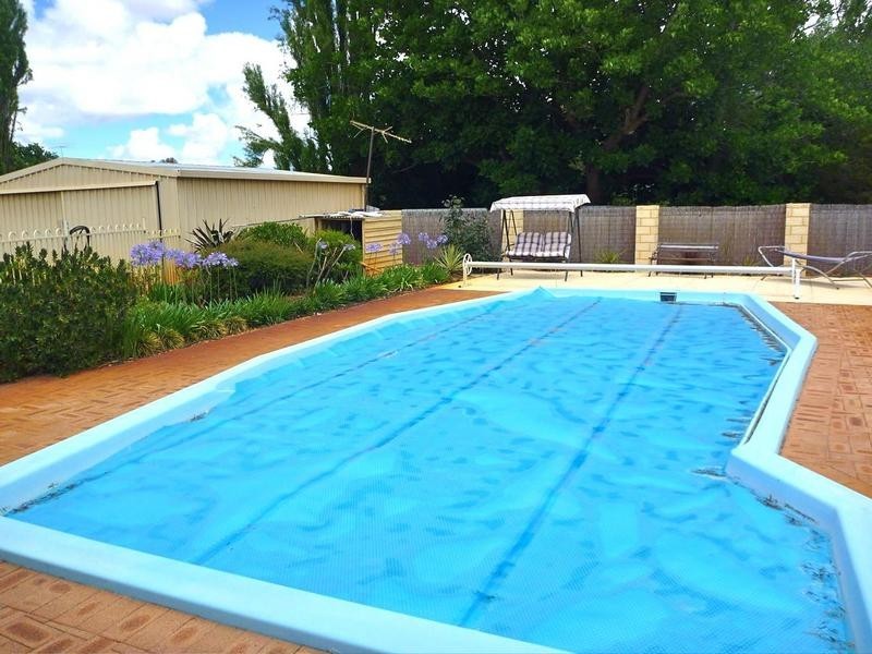 25 McLarty Road, Pinjarra WA 6208