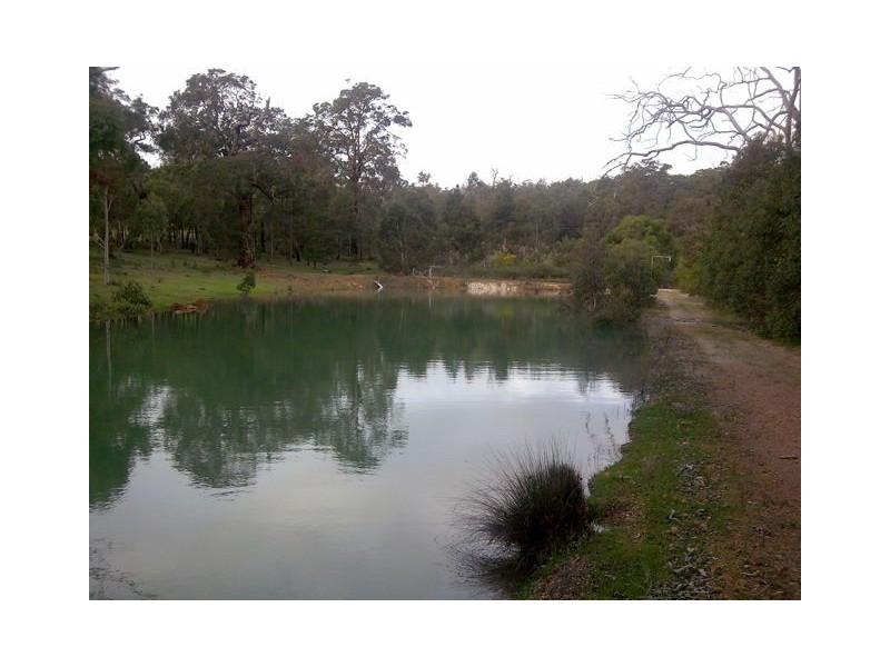 L2,3&8/672 Tallathalla Road, Waroona WA 6215