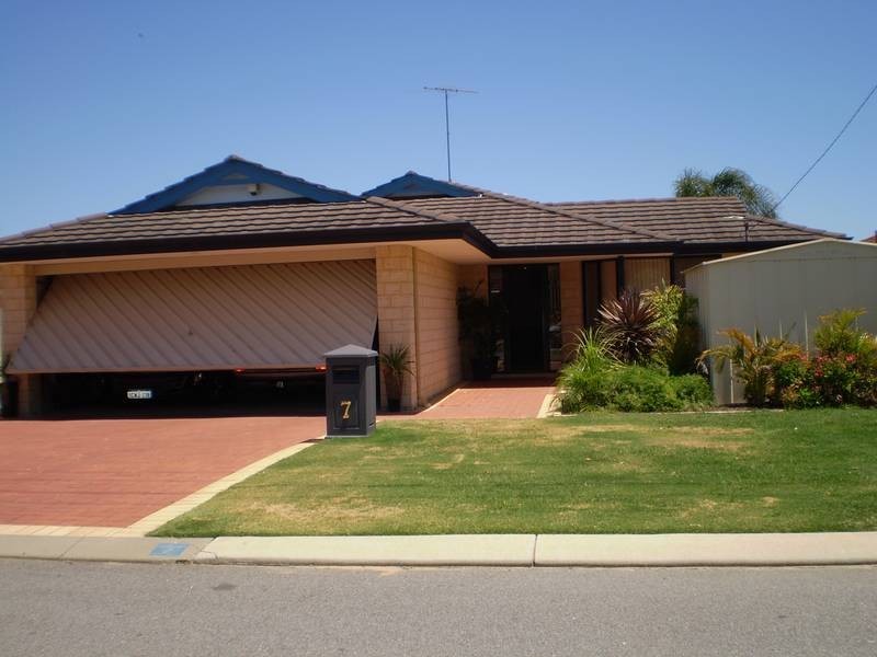 7 Woolah, South Yunderup WA 6208