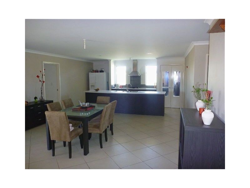 8 Tassell Way, Ravenswood WA 6208