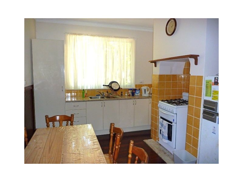 4 Jubilee Drive, Pinjarra WA 6208