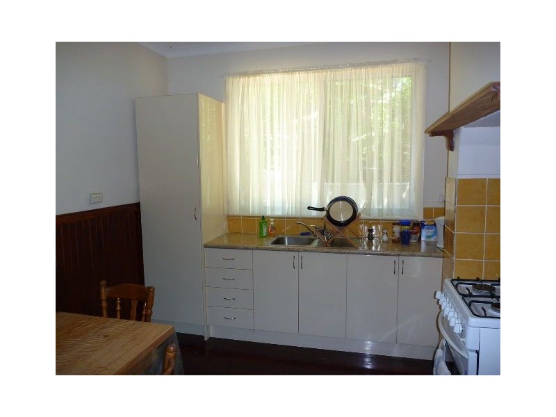 4 Jubilee Drive, Pinjarra WA 6208