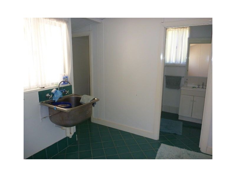 4 Jubilee Drive, Pinjarra WA 6208