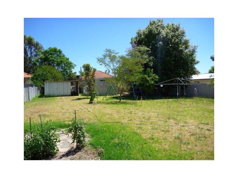 4 Jubilee Drive, Pinjarra WA 6208