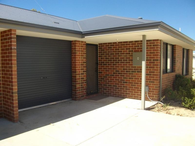 4/37 Hesse Street, Waroona WA 6215