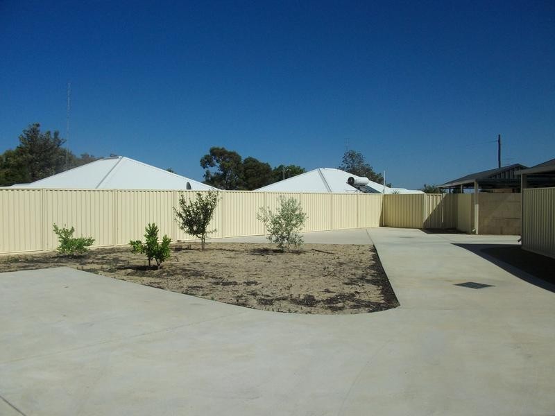 4/37 Hesse Street, Waroona WA 6215