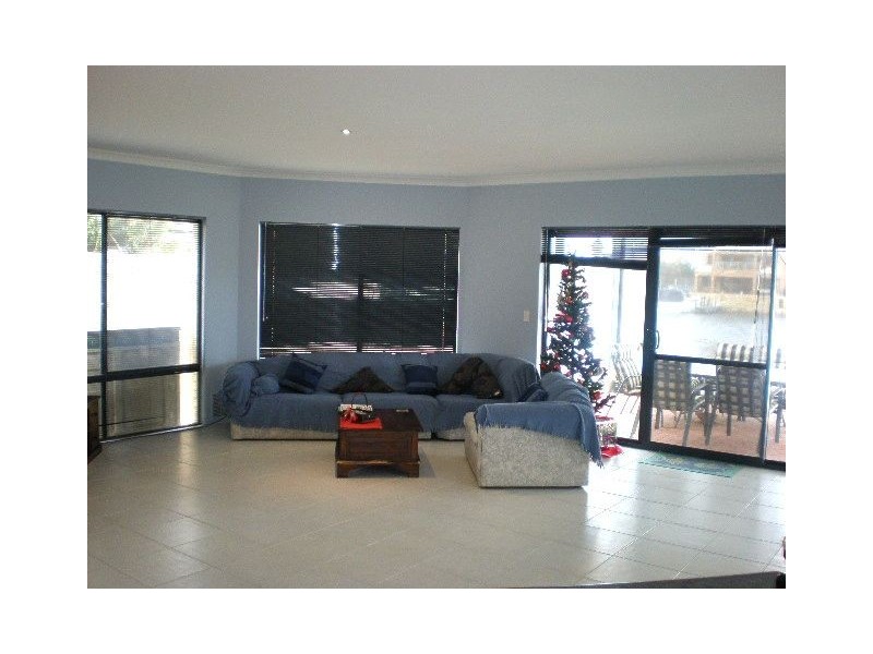 90 Murray Waters Boulevard, South Yunderup WA 6208