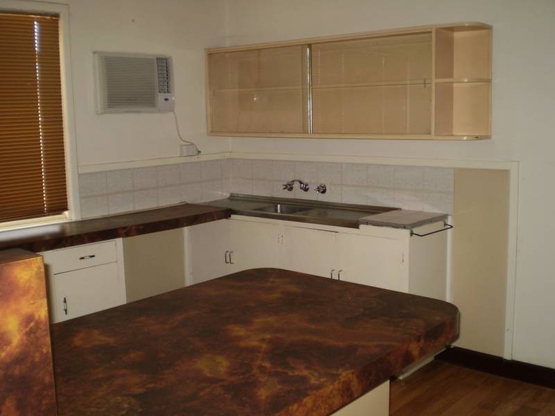 17 Thatcher Street, Waroona WA 6215