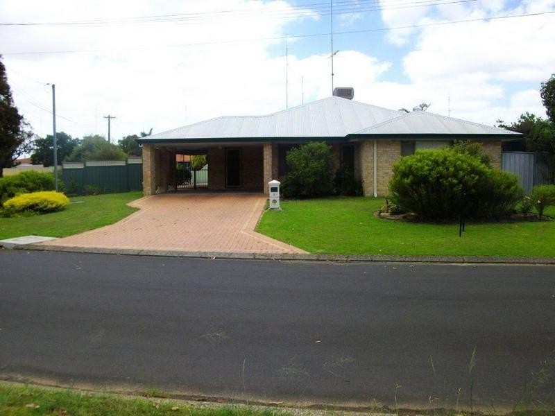 1 Candeloro Place, Harvey WA 6220