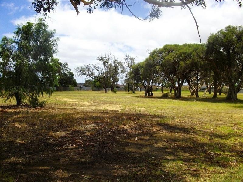 1 Candeloro Place, Harvey WA 6220