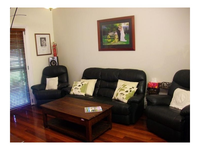 11 Fitzpatrick Street, Waroona WA 6215