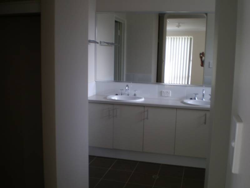 128 Countess Circle, South Yunderup WA 6208